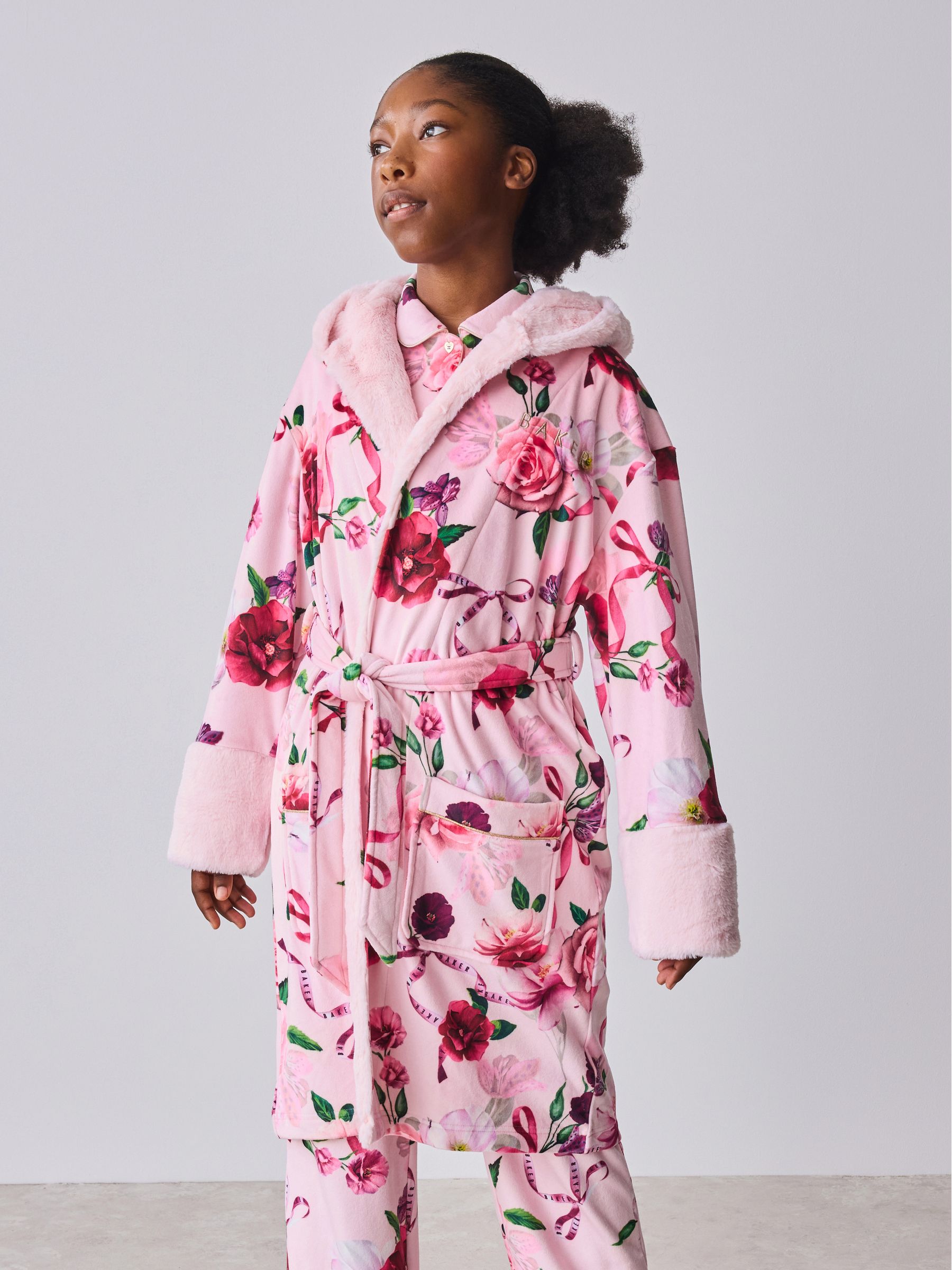 nest Robe スペシャルフィニッシュフーディー　ピンク　撥水 nest Robe - nest Robe スペシャルフィニッシュフーディー ピンク 撥水