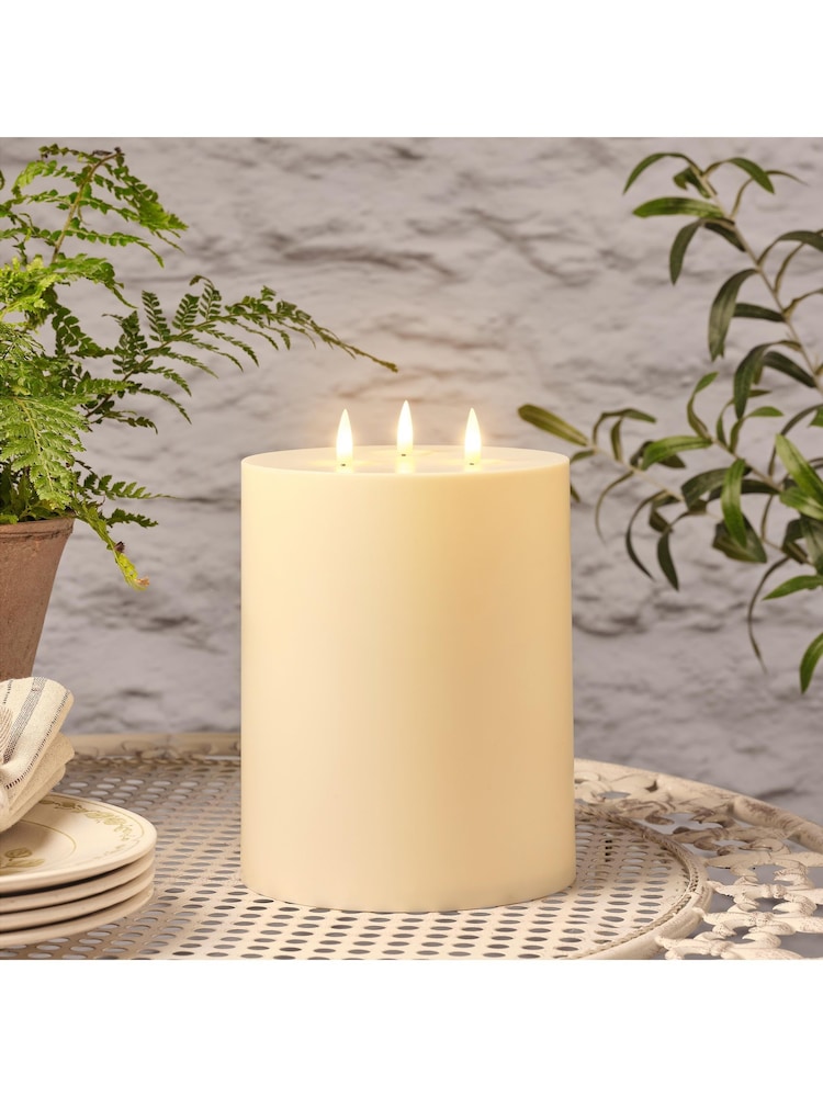 Lights4fun Natural 20cm 3 Wick Solar Truglow Candle - Image 1 of 2