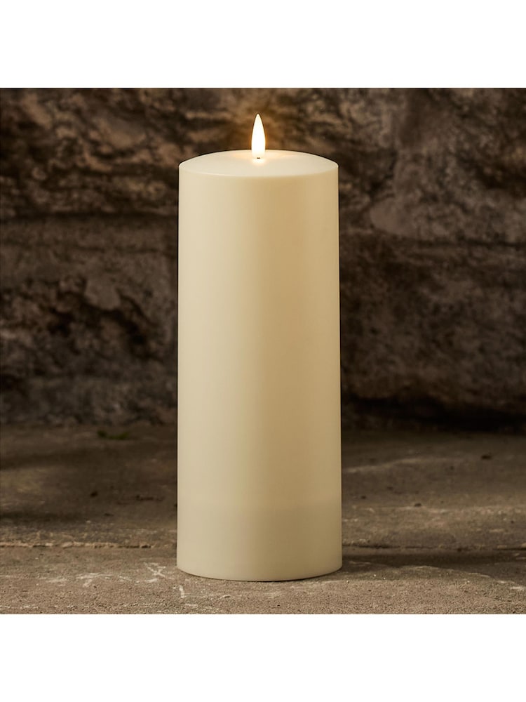 Lights4fun Natural TruGlow® Solar Pillar LED Candle 25cm - Image 1 of 1