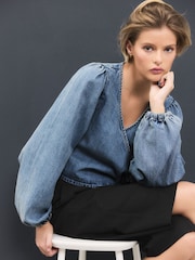 Cândida - Blusa jeans envolvente com amarração frontal - Imagem 4 de 8