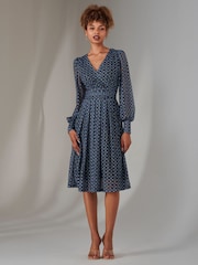 Blau - Jolie Moi Langarm-Midikleid mit Spitzenmuster - Bild 5 von 6