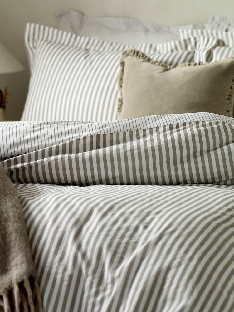 Yard Beetroot Hebden Striped 100% Cotton Pillowcase Pair - Image 3 of 3