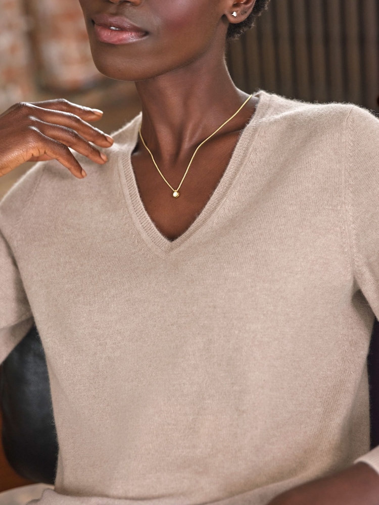 Pure Collection Mink Cashmere V Neck Sweater - Image 3 of 3 Pure Collection Mink Cashmere V Neck Sweater - Image 3 of 3