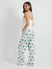 Skinnydip Disney Aliens Cami & Trouser Pyjamas Set - صورة 2 من 5