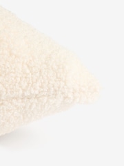 Natural 50 x 30cm Cosy Hamish Trio Cushion - Image 5 of 5