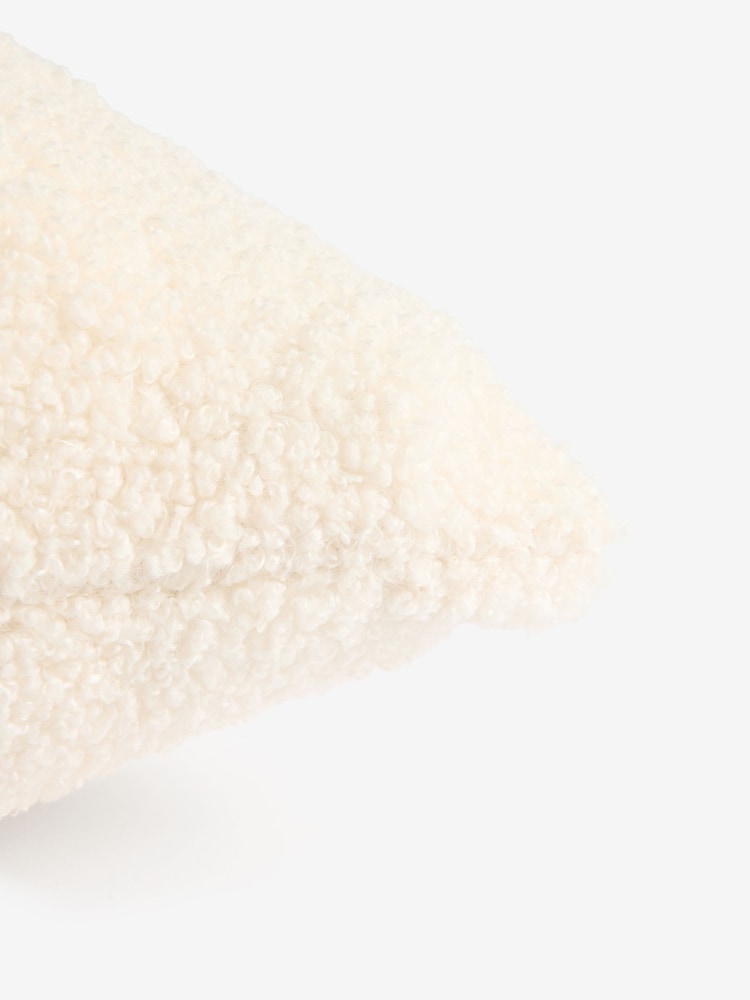 Natural 50 x 30cm Cosy Hamish Trio Cushion - Image 5 of 5