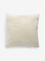 Natural 50 x 50cm Carved Faux Fur Snowflake Cushion - Image 4 of 4