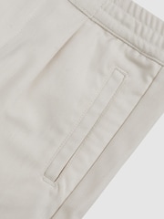 Reiss Off White Sussex Relaxed Drawstring Shorts - Image 4 of 4