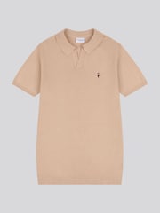 لون طبيعي - من U.S. Polo Assn. قميص بولو بياقة صغيرة من قطن ممشط 100% للرجال - صورة 5 من 7
