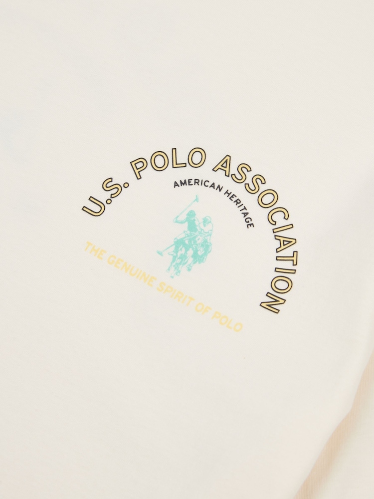 كريم - تيشرت بتصميم جرافيك قطن 100% بطبعة من الأمام والخلف للرجال من U.S. Polo Assn. - صورة 3 من 3 كريم - تيشرت بتصميم جرافيك قطن 100% بطبعة من الأمام والخلف للرجال من U.S. Polo Assn. - صورة 3 من 3