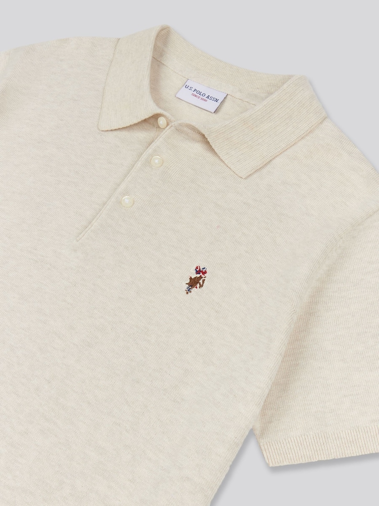 لون طبيعي - من U.S. Polo Assn. قميص بولو قطن ممشط 100% للرجال - صورة 7 من 7