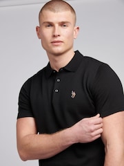 أسود - من U.S. Polo Assn. قميص بولو قطن ممشط 100% للرجال - صورة 2 من 7
