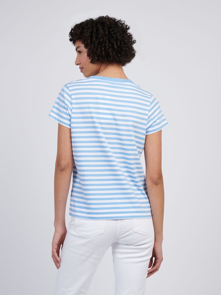 כחול  - U.S. Polo Assn. Womens Stripe V-Neck 100% Cotton T-Shirt - Image 4 of 7