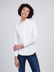 قميص أكسفورد قابل للتمدد بتفصيل كلاسيكي للنساء من U.S. Polo Assn. - صورة 1 من 5