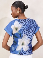 Lipsy Blue Printed Bubble Hem T-Shirt - Image 2 of 4