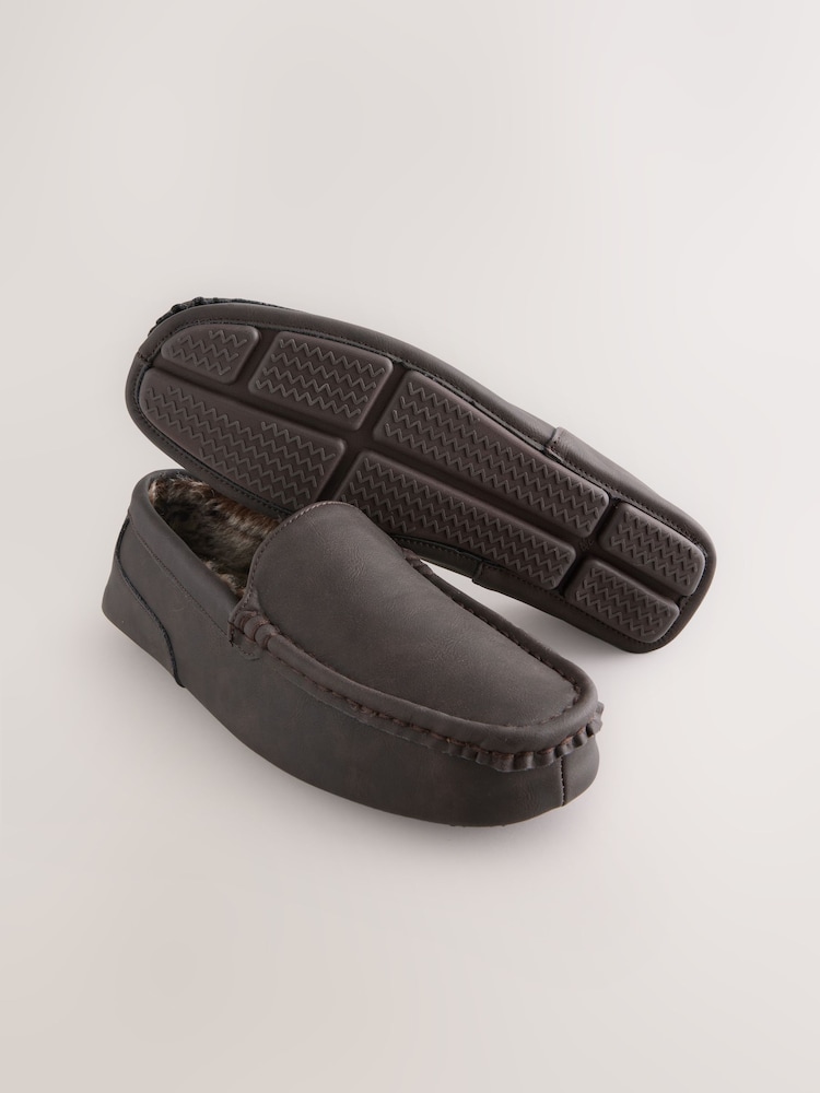Brown Faux Fur Lined Moccasin Slippers - Image 5 of 5 Brown Faux Fur Lined Moccasin Slippers - Image 5 of 5