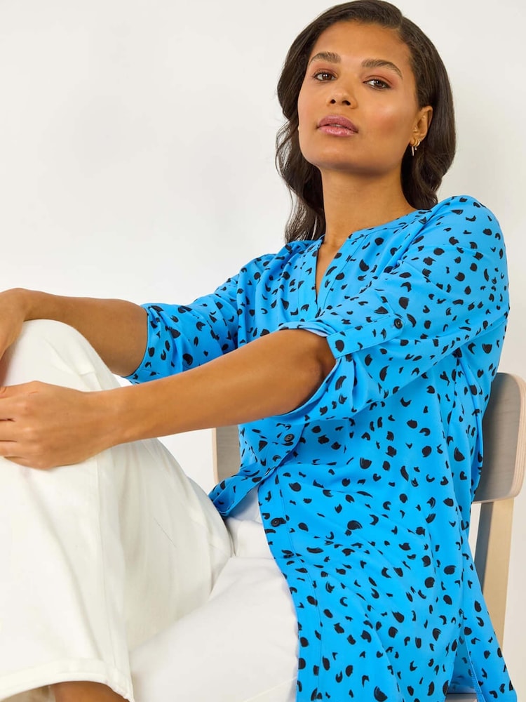 أزرق - Roman Spot Print V-Neck Button Blouse - صورة 1 من 5 أزرق - Roman Spot Print V-Neck Button Blouse - صورة 1 من 5