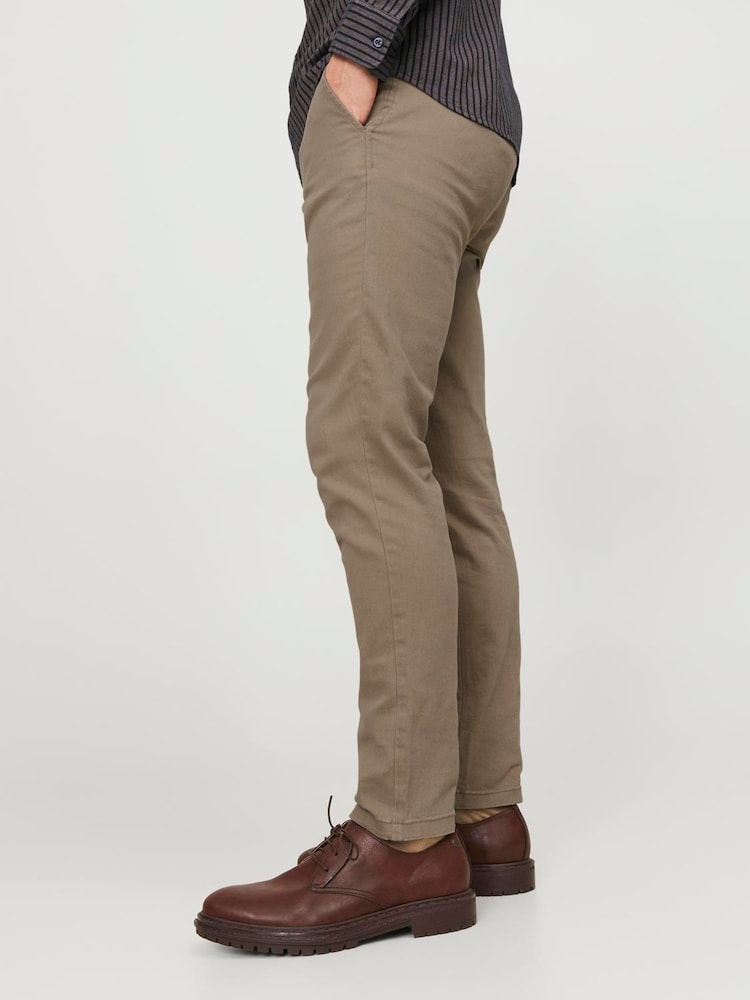Natural - Pantalones chino slim fit de JACK & JONES - Imagen 2 de 5 Natural - Pantalones chino slim fit de JACK & JONES - Imagen 2 de 5