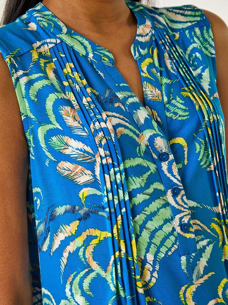 Roman Blue Abstract Print Pintuck Vest - Image 5 of 5