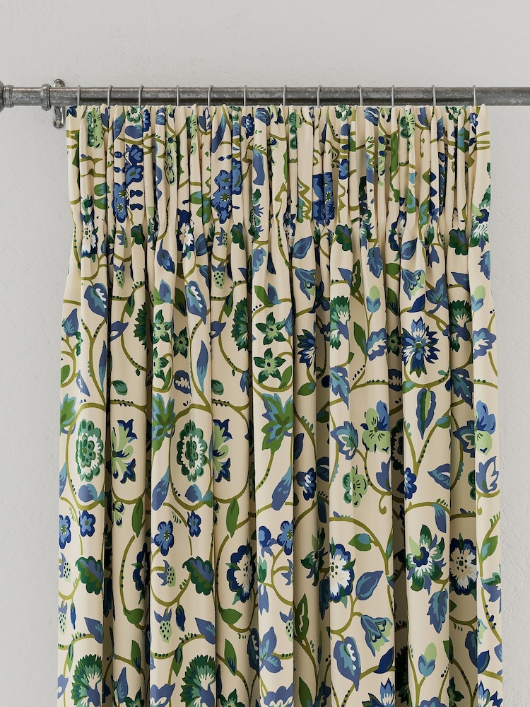 Land & Shore Green Esther Lined Pencil Pleat Curtains - Image 3 of 3