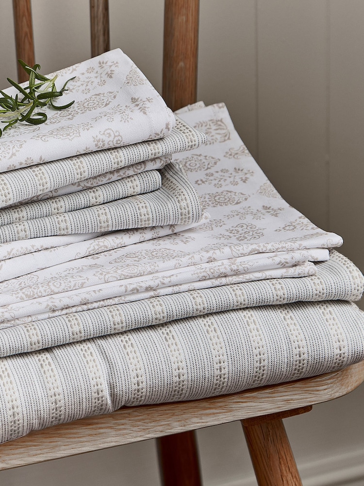 Murmur Linen Grey Clodagh Table Runner - Image 3 of 3