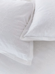 Murmur White Bea 100% Cotton Duvet Cover and Pillowcase Set - Image 6 of 7
