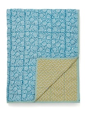 Land & Shore Green Aster Hand Stitched Decorative Throw - Image 4 of 4