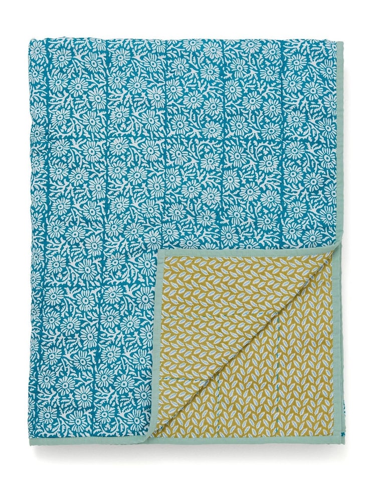 Land & Shore Green Aster Hand Stitched Decorative Throw - Image 4 of 4