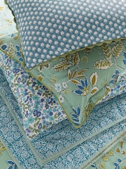 Land & Shore Green Bramble Duvet Cover and Pillowcase Set - Image 3 of 4
