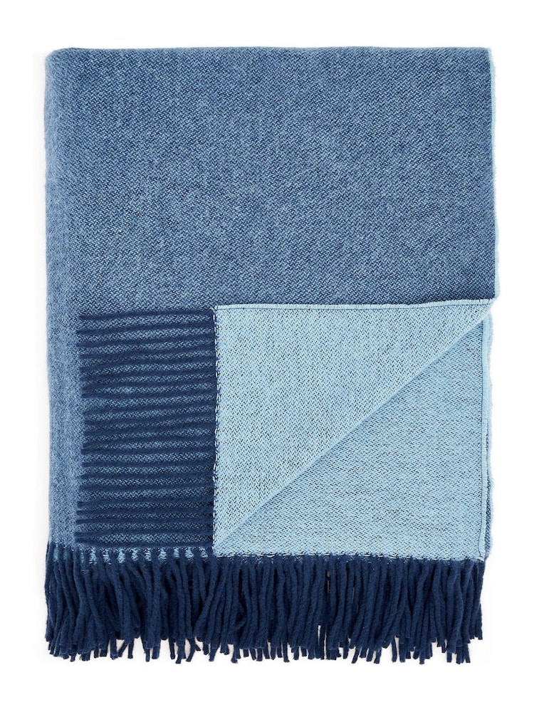 Land & Shore Blue Espie Knit Throw - Image 2 of 2 Land & Shore Blue Espie Knit Throw - Image 2 of 2