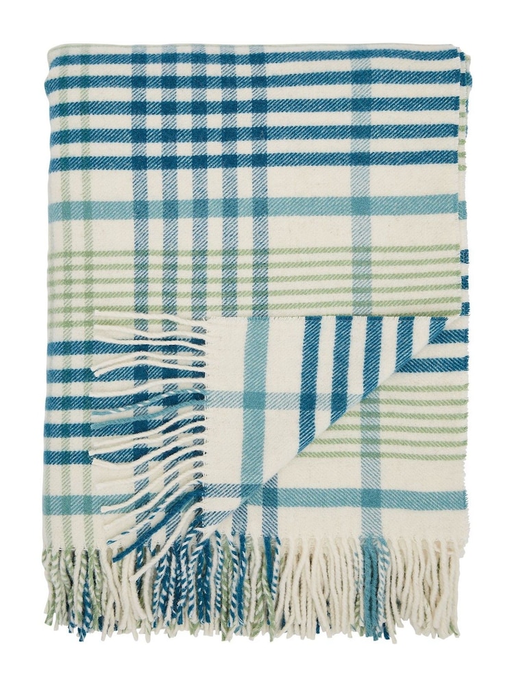 Land & Shore Green Picnic Check Throw - Image 2 of 2