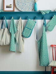 Land & Shore Green Livie Double Oven Gloves - Image 1 of 2