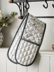 Burleigh X Bedeck Of Belfast Charcoal Regal Peacock Double Oven Gloves - Image 3 of 3