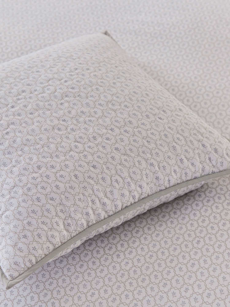 Murmur Linen Florin Cushion - Image 2 of 3