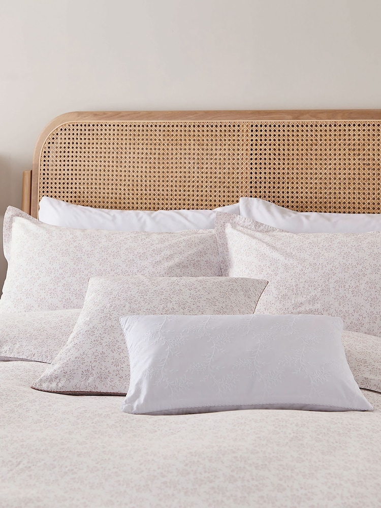 Murmur Shell Pink Mae Duvet Cover and Pillowcase Set - Image 2 of 6
