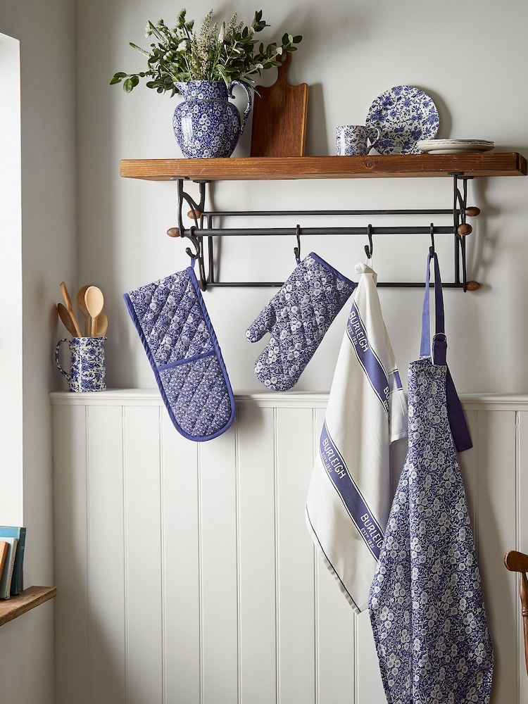 Burleigh X Bedeck Of Belfast Blue Calico Apron - Image 3 of 3 Burleigh X Bedeck Of Belfast Blue Calico Apron - Image 3 of 3