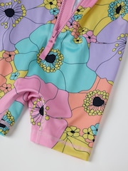 Bañador con estampado de flores y diseño de protección solar UV de Polarn O Pyret - Imagen 4 de 4