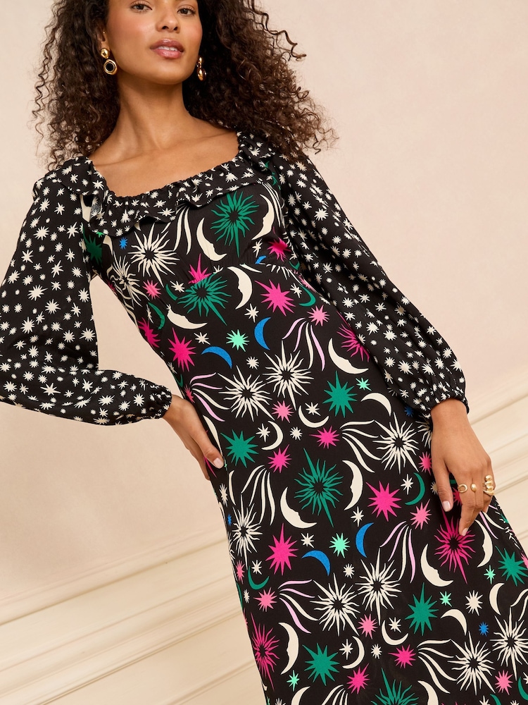 Love & Roses Black Star Printed Ruffle Midi Dress - Image 2 of 4