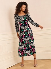 Love & Roses Black Star Printed Ruffle Midi Dress - Image 4 of 4
