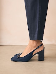Azul marino - Forever Comfort® Hardware Slingback Block Heels - Imagen 8 de 10