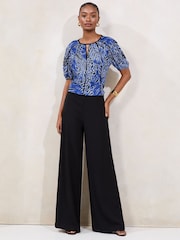 Lipsy Blue Short Sleeve Printed Crinkle Top - Image 3 of 4