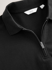 Negro - Textured Smart Zip Neck Polo Shirt - Imagen 2 de 3