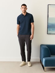 Azul marinho - Ajuste regular - Camisa polo com zíper Smart Quarter - Imagem 2 de 8