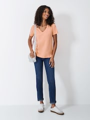 Crew Clothing Company Slub V-Neck 100% Cotton T-Shirt - صورة 3 من 5