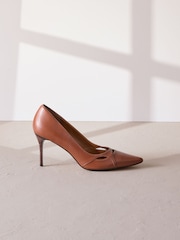 Marrón tostado - Signature Premium Leather Cutout Detail Pointed Toe Court Heels - Imagen 3 de 7
