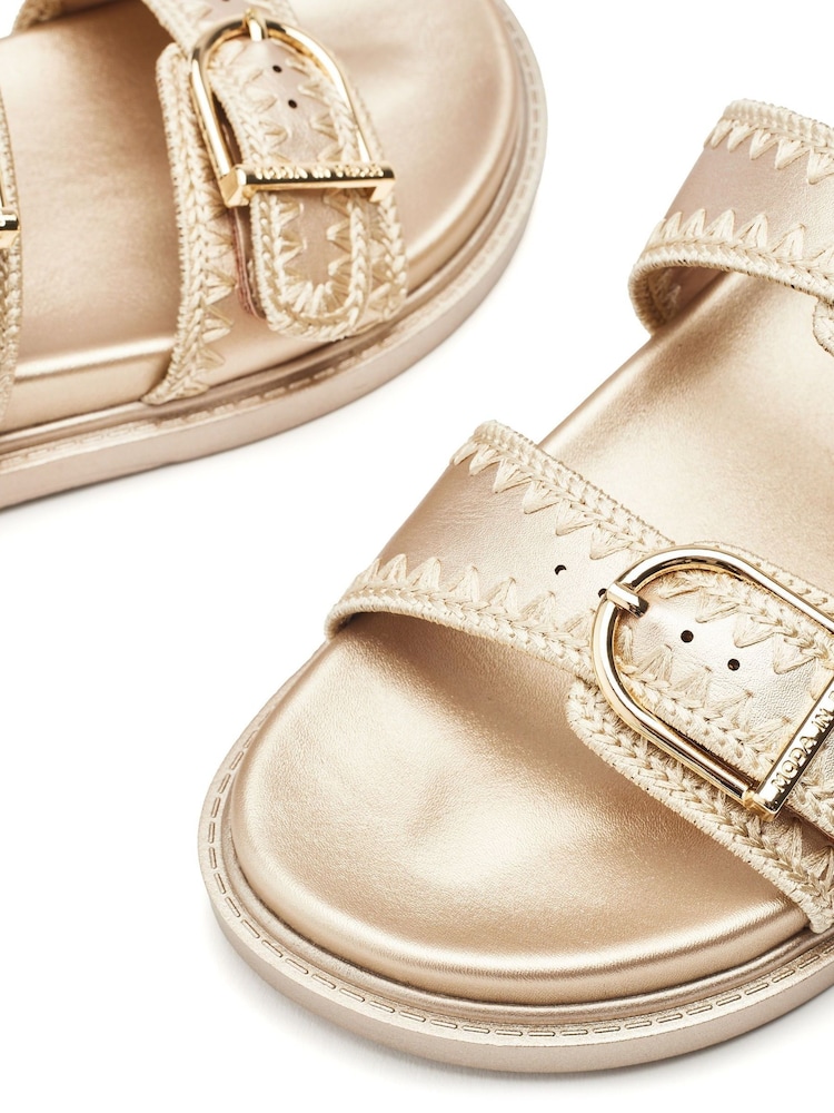 Moda in Pelle Kerriki Flat Sandals With Whip Stitch Detail - Image 5 of 5