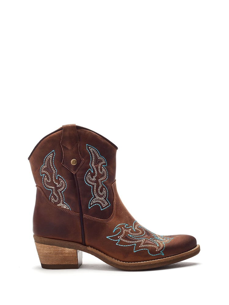 Moda in Pelle Olearia Feature Stitch Detailed Ankle Length Leather Western Brown Boots - Image 1 of 4