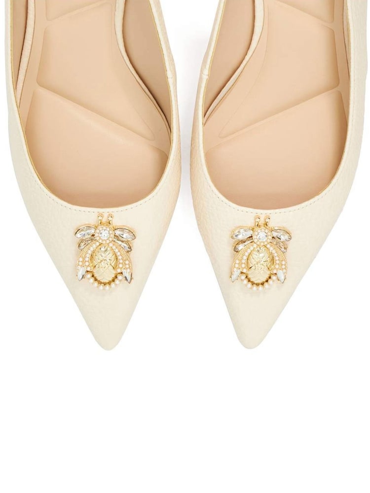 Cream - Dune London Kontakt Branded Block Slingback salonarji in čevlji z visoko peto - Slika 6 iz 6 Cream - Dune London Kontakt Branded Block Slingback salonarji in čevlji z visoko peto - Slika 6 iz 6