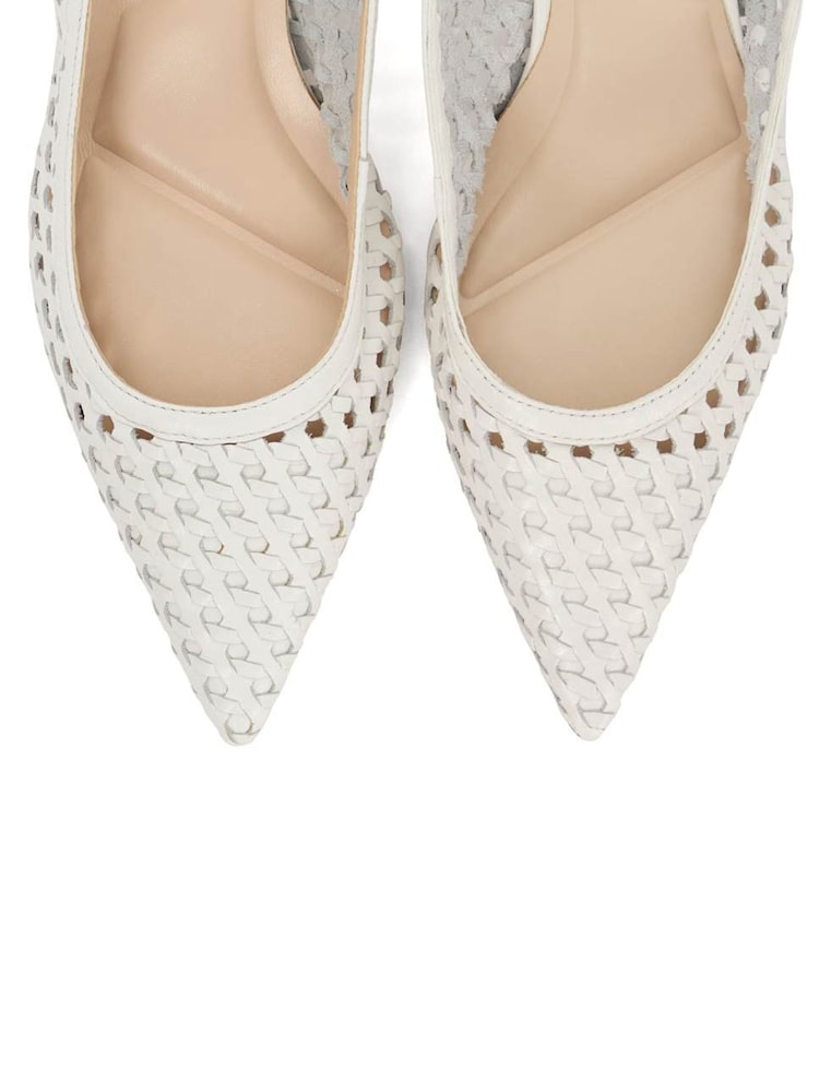 Weiß - Dune London Divided Weave Kitten Slingback Shoes - Bild 6 von 6 Weiß - Dune London Divided Weave Kitten Slingback Shoes - Bild 6 von 6