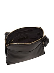 Pure Luxuries London 'Kirkham' Leather Cross-Body Black Bag - Image 3 of 7